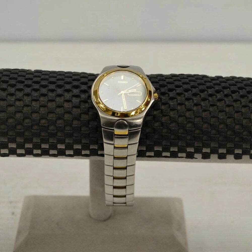 (I-4855) Citizen Eco-Drive Watch
